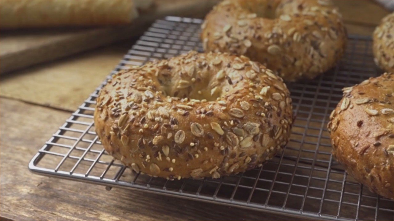 How to Make Homemade Bagels