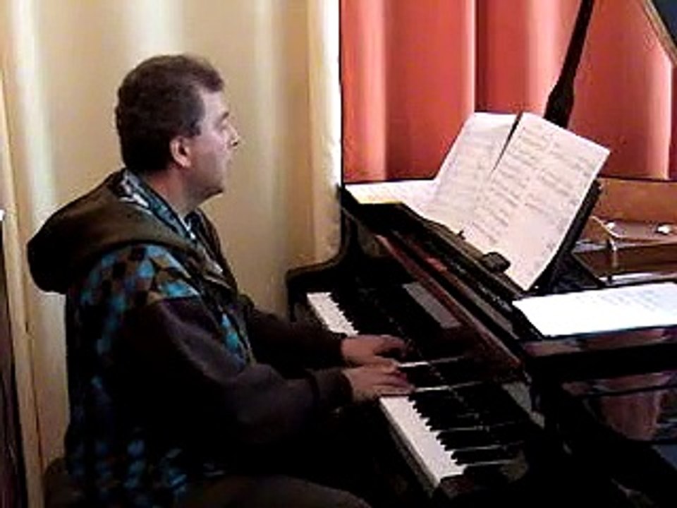 Ain't She Sweet - Dixieland - Milton Ager & Jack Yallen - piano by Geza Loso