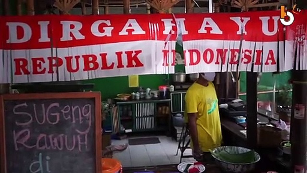 KULINER KETAN MERAH PUTIH SEMARAKAN HUT RI KE-75