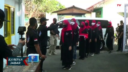 Warga Gelar Upacara Ditengah Pandemi