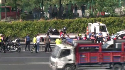 TEM otoyolunda yunus polisleri kaza yaptı: 2 yaralı