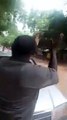 Des citoyens applaudissent les mutins au Mali 