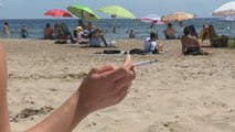 Prohibido fumar en la playa sin distancia de 2 metros desde este martes