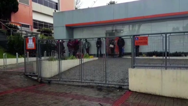 Esperando na chuva, população reclama de atendimento na Copel