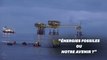 Des militants de Greenpeace investissent une plateforme pétrolière Total