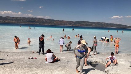 Salda Gölü için yeni yasaklar
