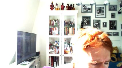 Wiwi égratigne "teenage señorita"