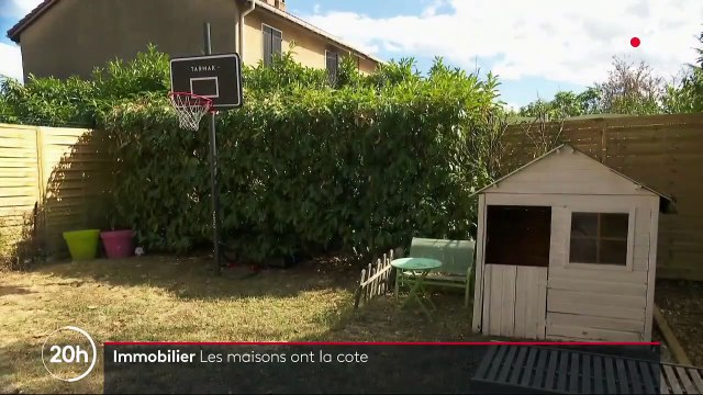 Immobilier : les maisons en région attirent les acheteurs