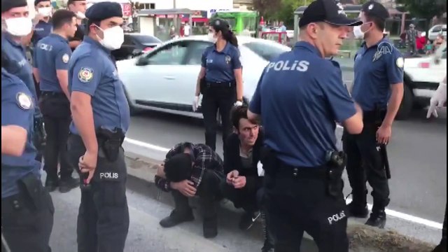 Tırın dorsesinde çok sayıda düzensiz göçmen yakalandı (2) - SAMSUN