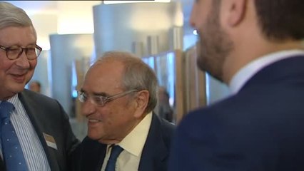 Video herunterladen: Más de 70 antiguos altos cargos firman un manifiesto de apoyo a Juan Carlos I