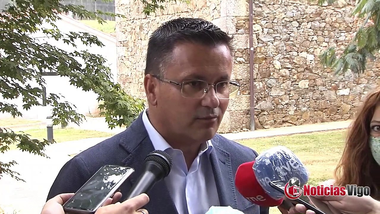 Unha muller e sorprendida esta fin de semana cando prendia un lume forestal en Nigran