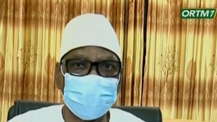 رئيس مالي يعلن تنحيه عن السلطة وحل البرلمان والحكومة