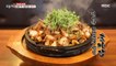 [TASTY] Stir-fried Black Bean Noodles on a stone plate, 생방송 오늘 저녁 20200819