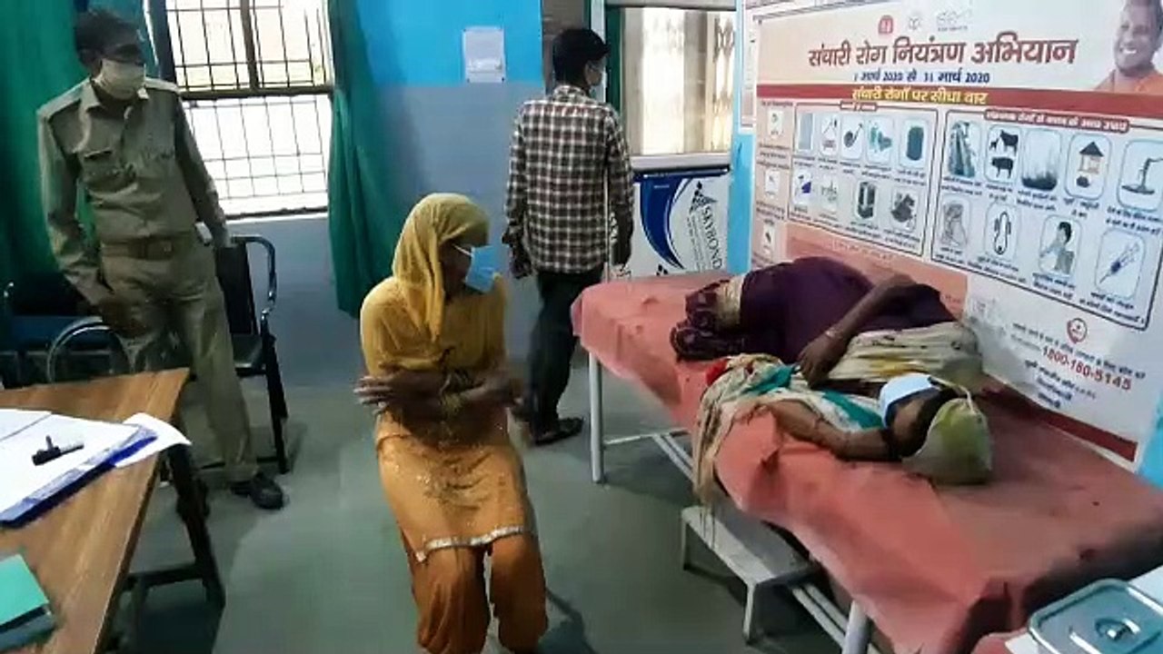 कांधला- नल पर पानी भरने को लेकर दो पक्षों में विवाद, दो महिला घायल