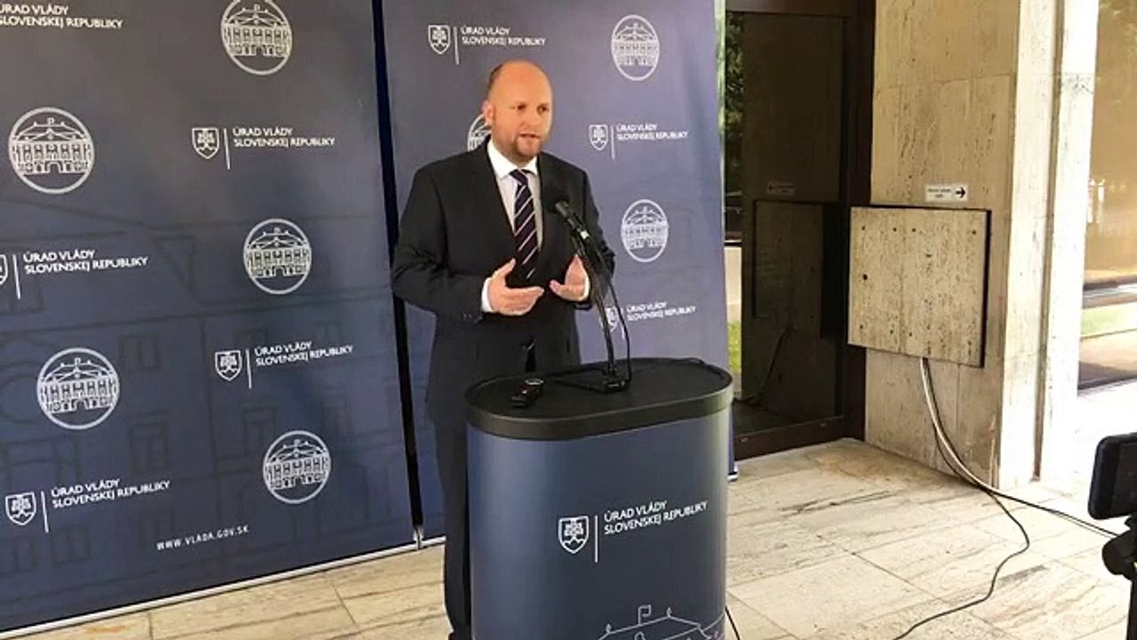 ZÁZNAM: Brífing ministra obrany J. Naďa