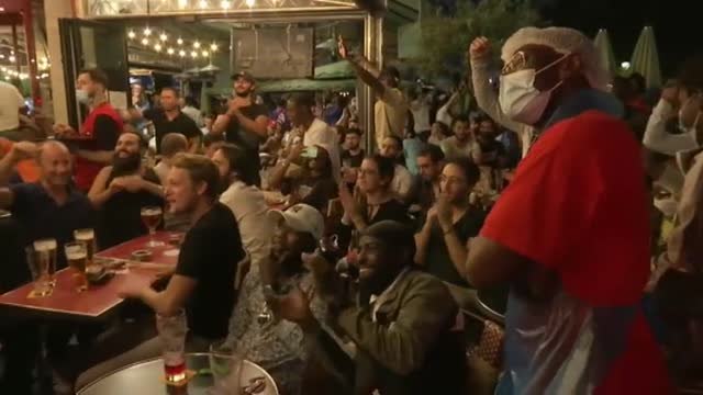 Lamentables imágenes de miles de personas festejando en Francia el triunfo del PSG