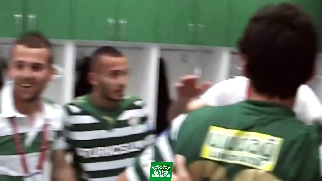Şampiyonluk Sonrası Soyunma Odası (10.05.2010) | SADECE BURSASPOR