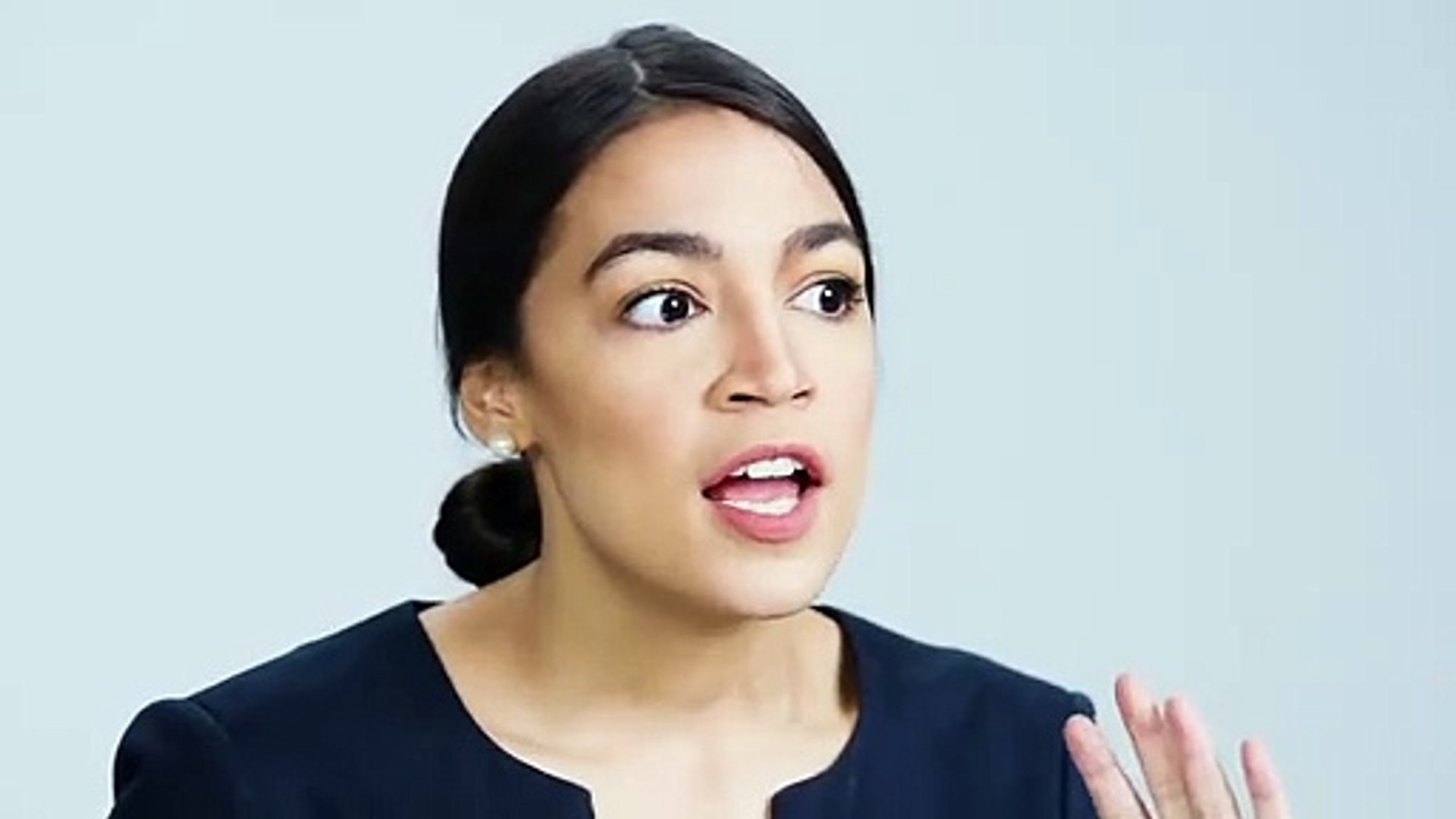 ⁣Alexandria Ocasio-Cortez Interview with NowThis – Extended Cut NowThis...