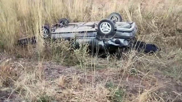 Otomobil devrildi: 1 ölü, 3 yaralı - SİVAS