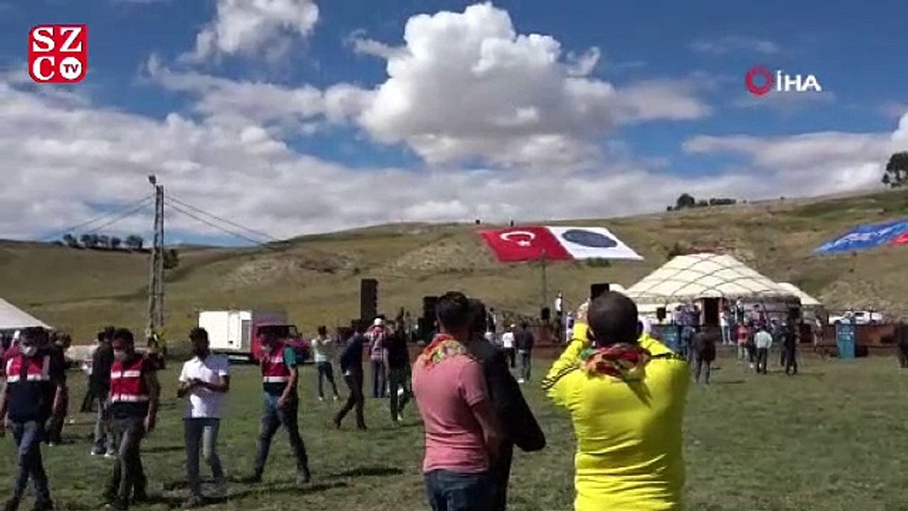 Türk Yıldızları Ahlat’ta büyüledi