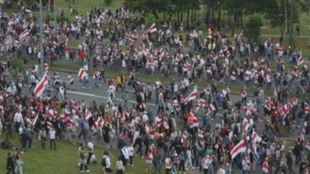 Los bielorrusos vuelven a tomar las calles contra Lukashenko