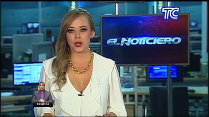 El presidente Lenín Moreno entregó crédito "Reactívate Ecuador" en una visita a una empresa de instalación de cocinas y baños en Guayaquil