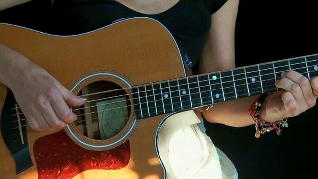 Angélique Ionatos - Cette blessure (L. Ferré)