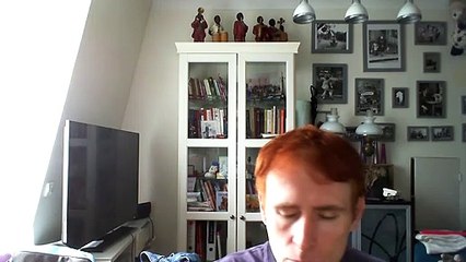 Wiwi égratigne "hi hello"