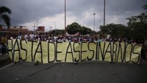 Manifestantes en Colombia piden justicia y un alto a oleada de asesinatos