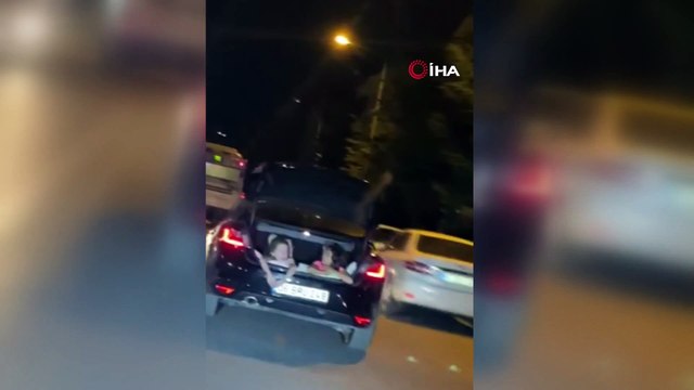 Bagajında çocuklar varken araç kullanan sürücü yakalandı