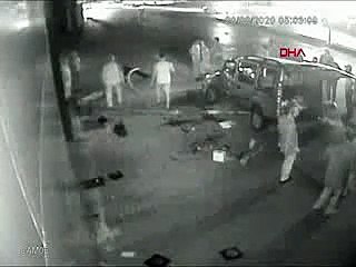 Avcılar’da sürücünün öldüğü feci  kaza kamerada