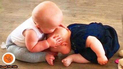 Fun And Fails Funniest Sibling Rivalry 25 Funny Babies And Pets