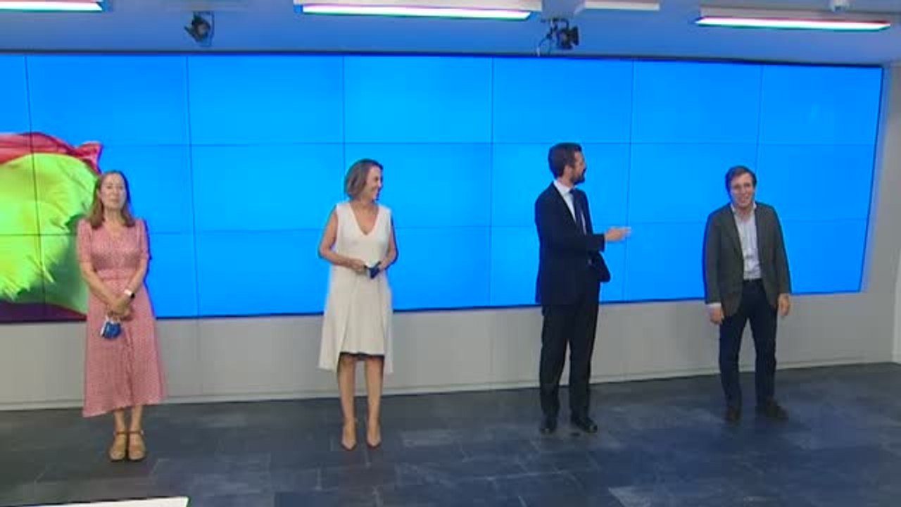 Casado descarta pactar con el Gobierno el día que presenta a su nuevo equipo