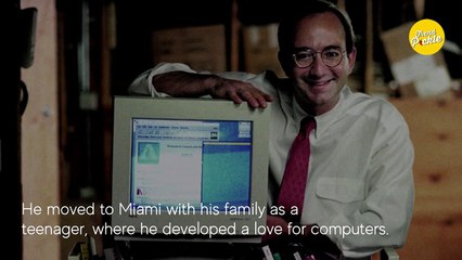 Jeff Bezos Biography - Amazon Founder - Amazon Success Story - TrendPickle