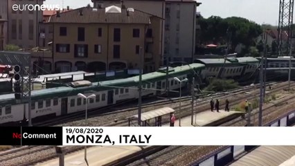 شاهد: انحراف قطار عن مساره شمال إيطاليا