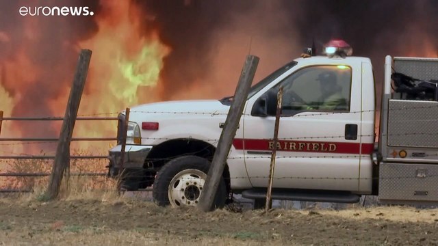 Des milliers de personnes fuient les incendies en Californie