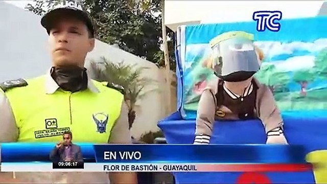 La Policía Nacional del circuito Flor de Bastión crean iniciativa que busca la concientización de las familias para el reciclaje de plásticos