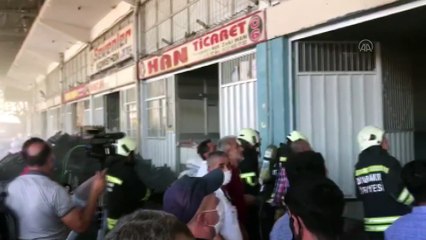 Sebze ve meyve halinde çıkan yangın söndürüldü - DİYARBAKIR