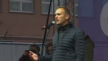 '푸틴 정적' 야권운동가 나발니 차 마신 뒤 의식불명 / YTN