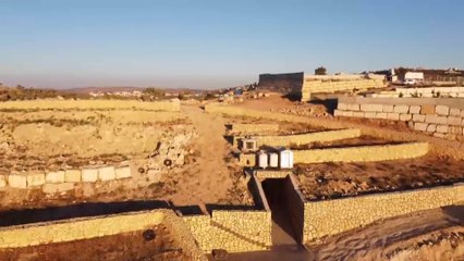 لحمايتها من المصادرة.. فلسطينيون يرممون آثارا قديمة