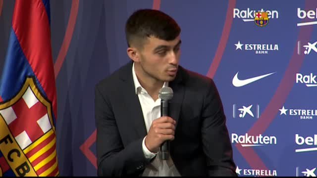 Perri: Mi ídolo es Iniesta y quiero aprender del mejor, quiero que se quede