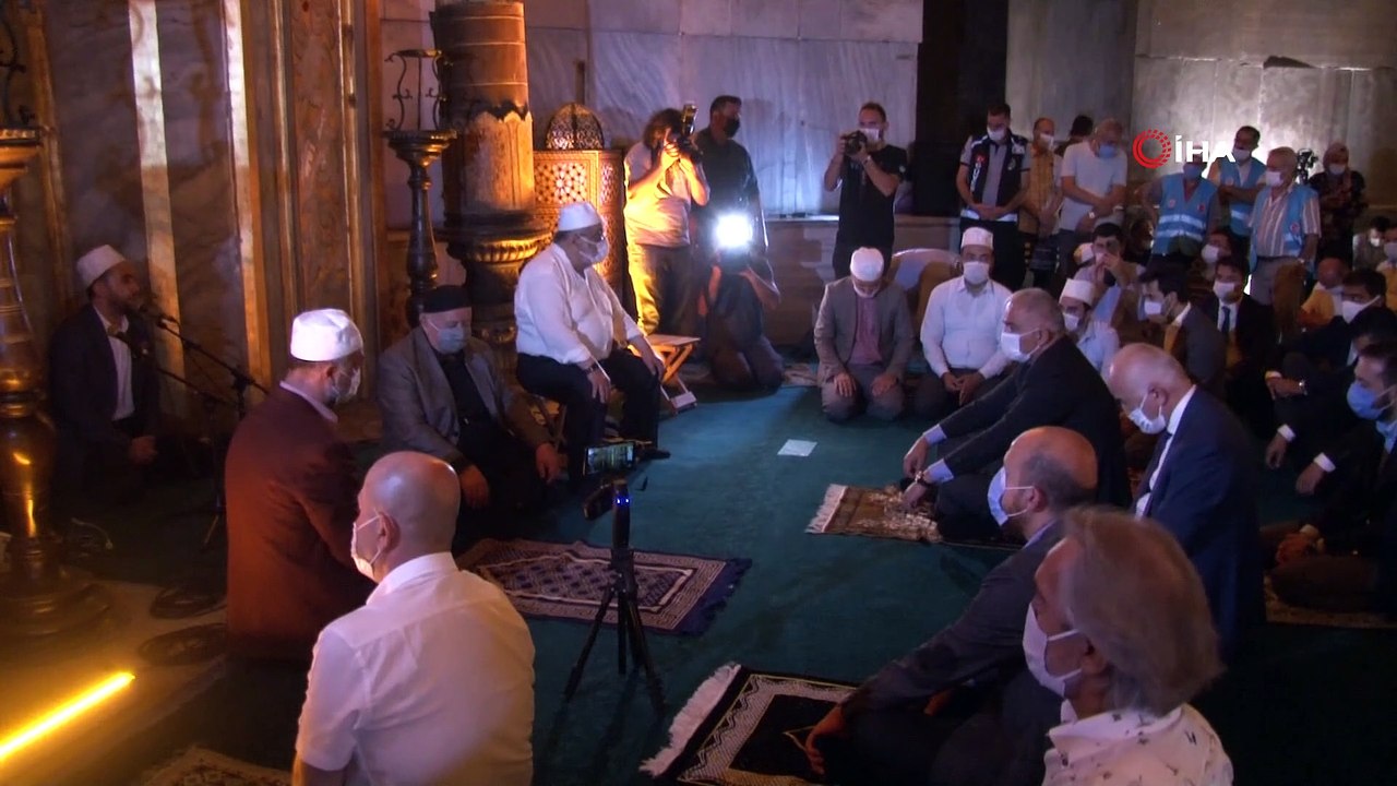 Bakan Mehmet Nuri Ersoy, Prof. Dr. Ahmet Haluk Dursun’u anma programına katıldı