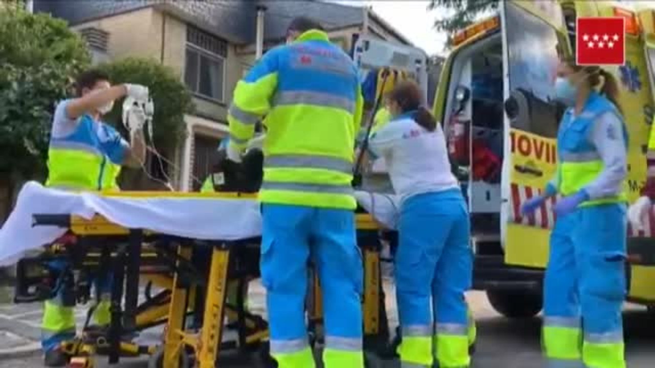 En estado crítico un trabajador intoxicado cuando pintaba un cuarto de baño en Alpedrete (Madrid)