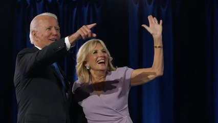 Biden asume su candidatura a la Casa Blanca asegurando que traerá "la luz"