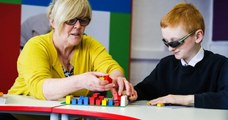 Lego lance des briques en braille pour faciliter l'insertion des enfants malvoyants