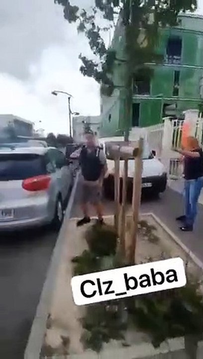 Tire si tu as des couilles !