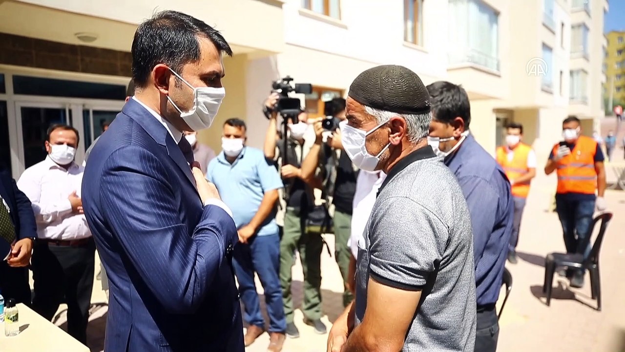 Bakan Kurum, Çumra Belediye Başkanı Oflaz’ın ailesine taziyede bulundu - KONYA