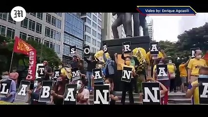 WATCH: Various groups gather before the Ninoy Aquino Monument in honor of former Senator Benigno Aquino, Jr.’s 37th death anniversary