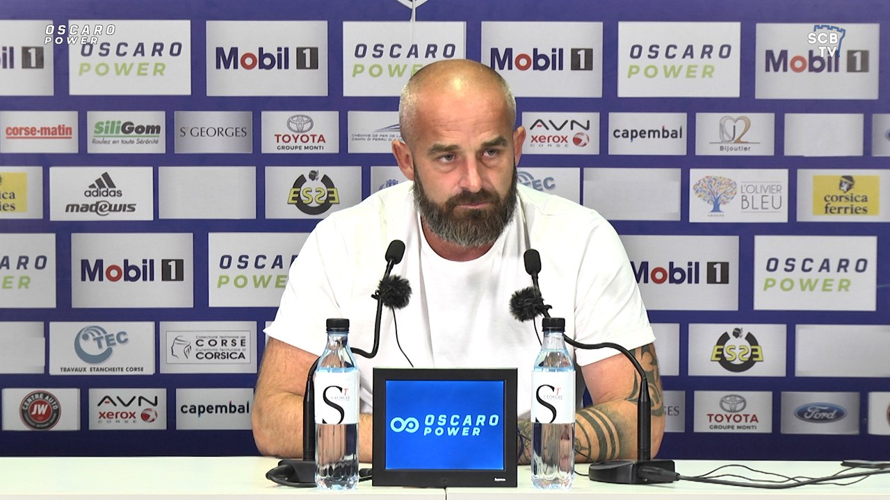 Red Star - SC Bastia : Conférence d'avant-match de M. Chabert