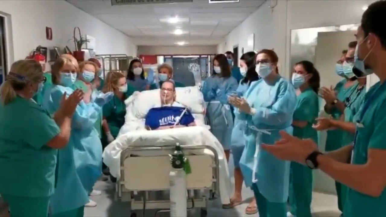 Pasa a planta el paciente que más tiempo ha estado en la UCI por Covid-19